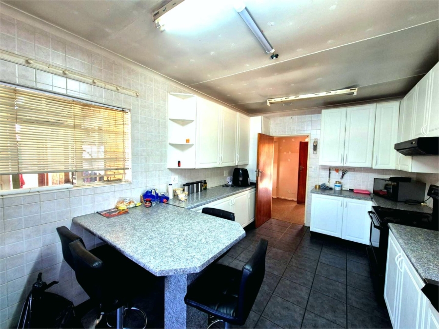 4 Bedroom Property for Sale in Vaalpark Free State